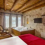 Zula Cave House