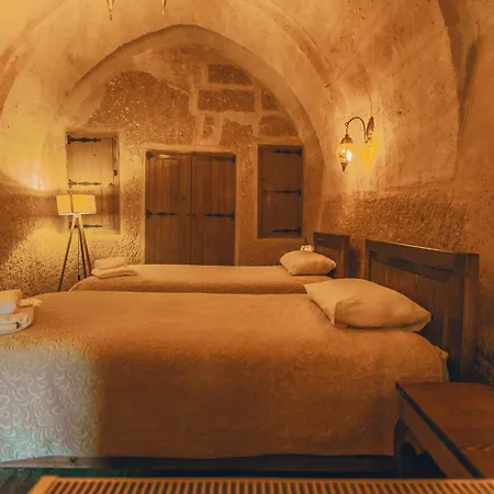 Zula Cave House *