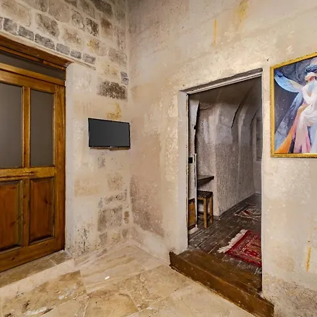 Zula Cave House