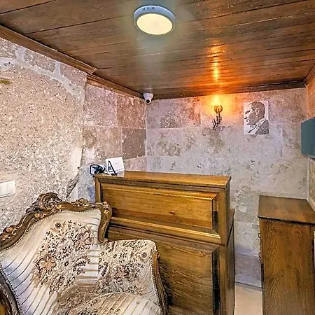 Zula Cave House Hotel 5*