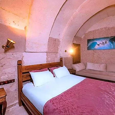 Zula Cave House 5*