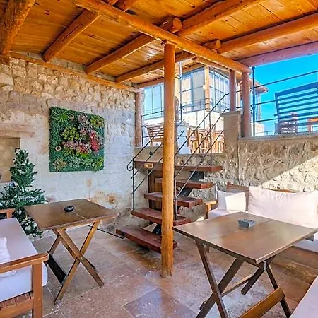 Otel Zula Cave House